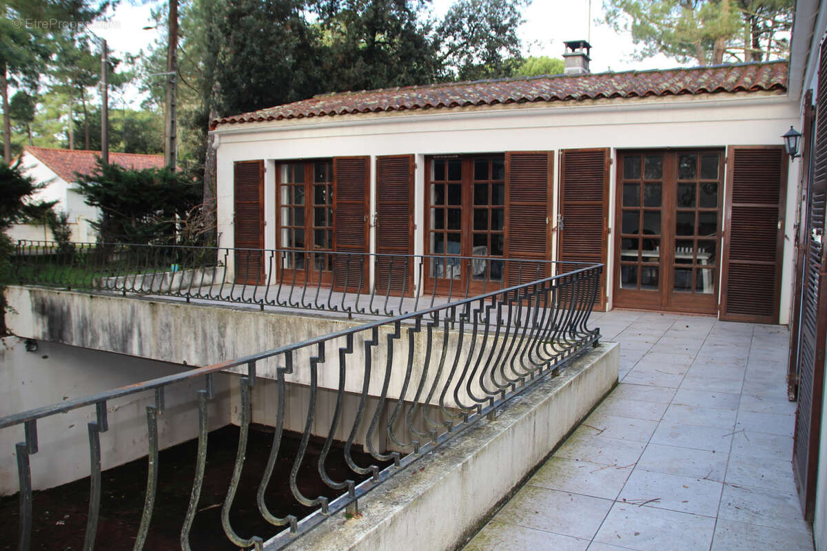 Maison à SAINT-GEORGES-DE-DIDONNE