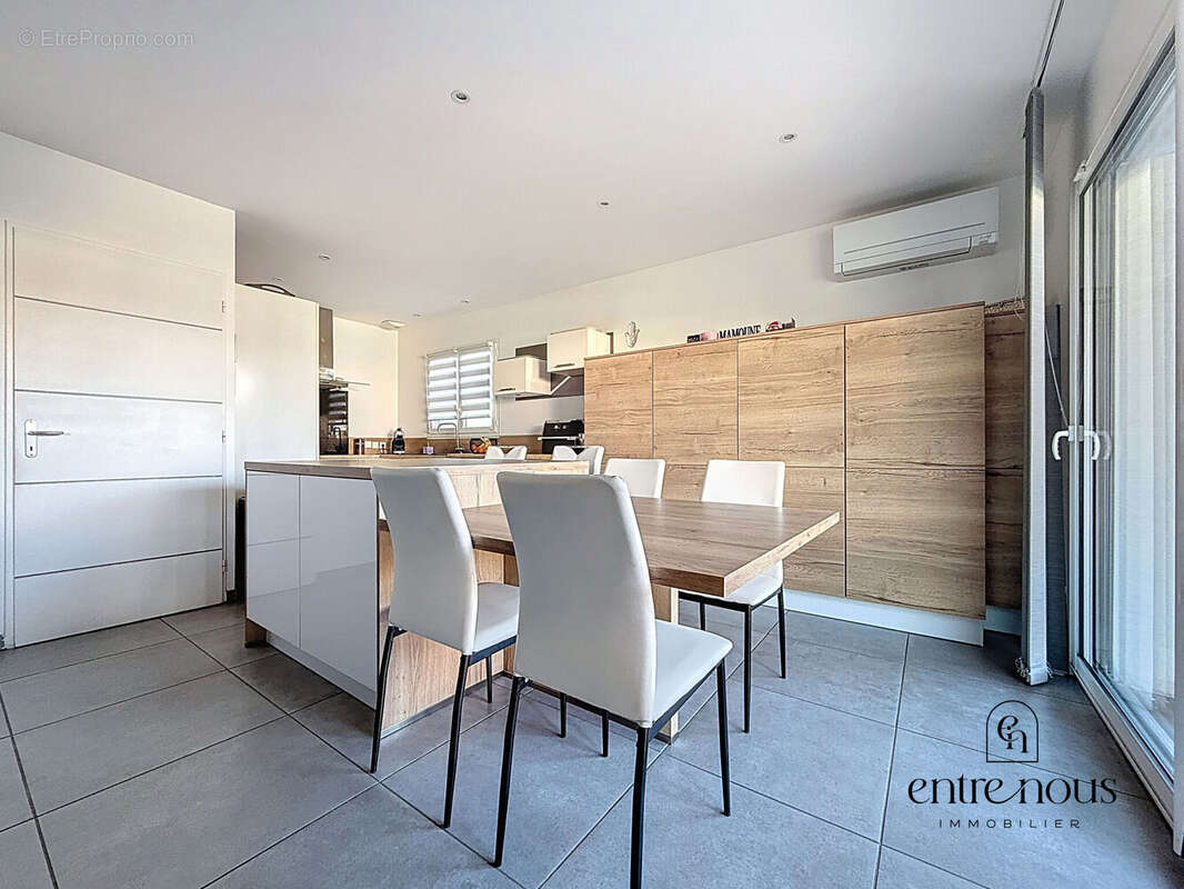 Photo 3 - Maison à SAINT-SAVIN