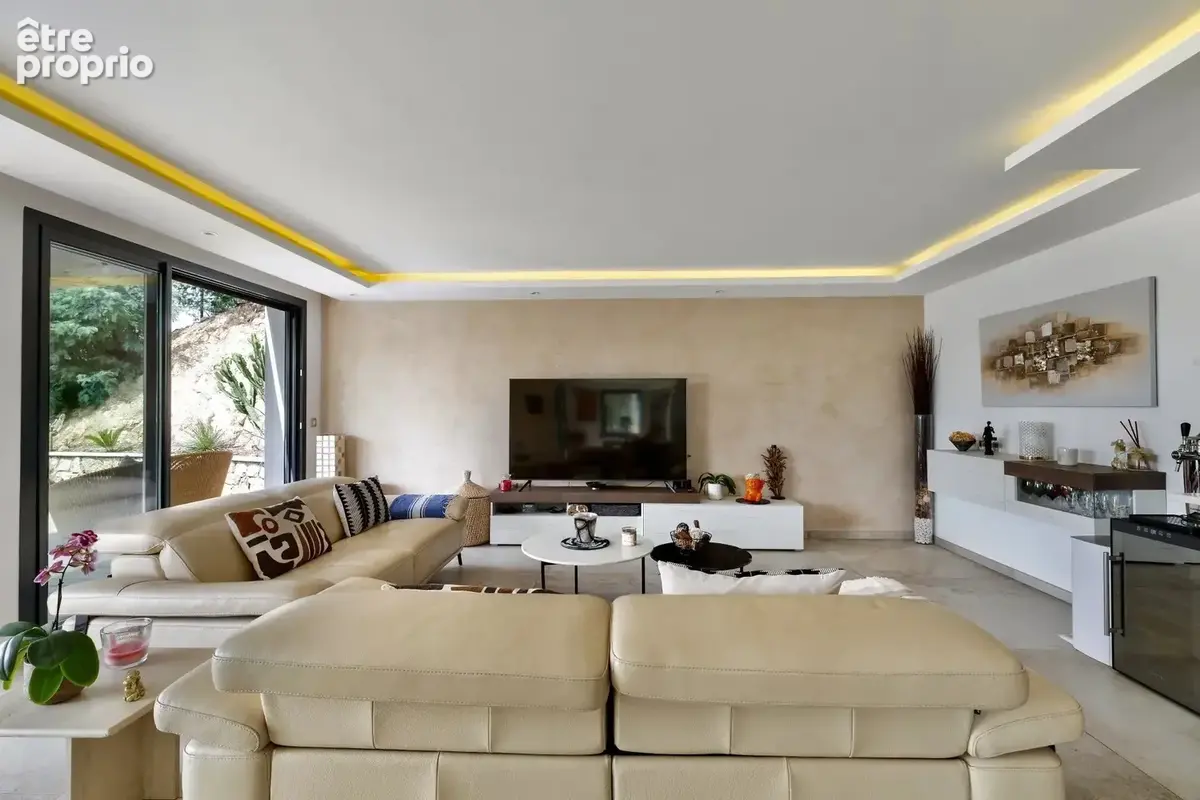 Maison 222 m² à Vallauris  - photo 8