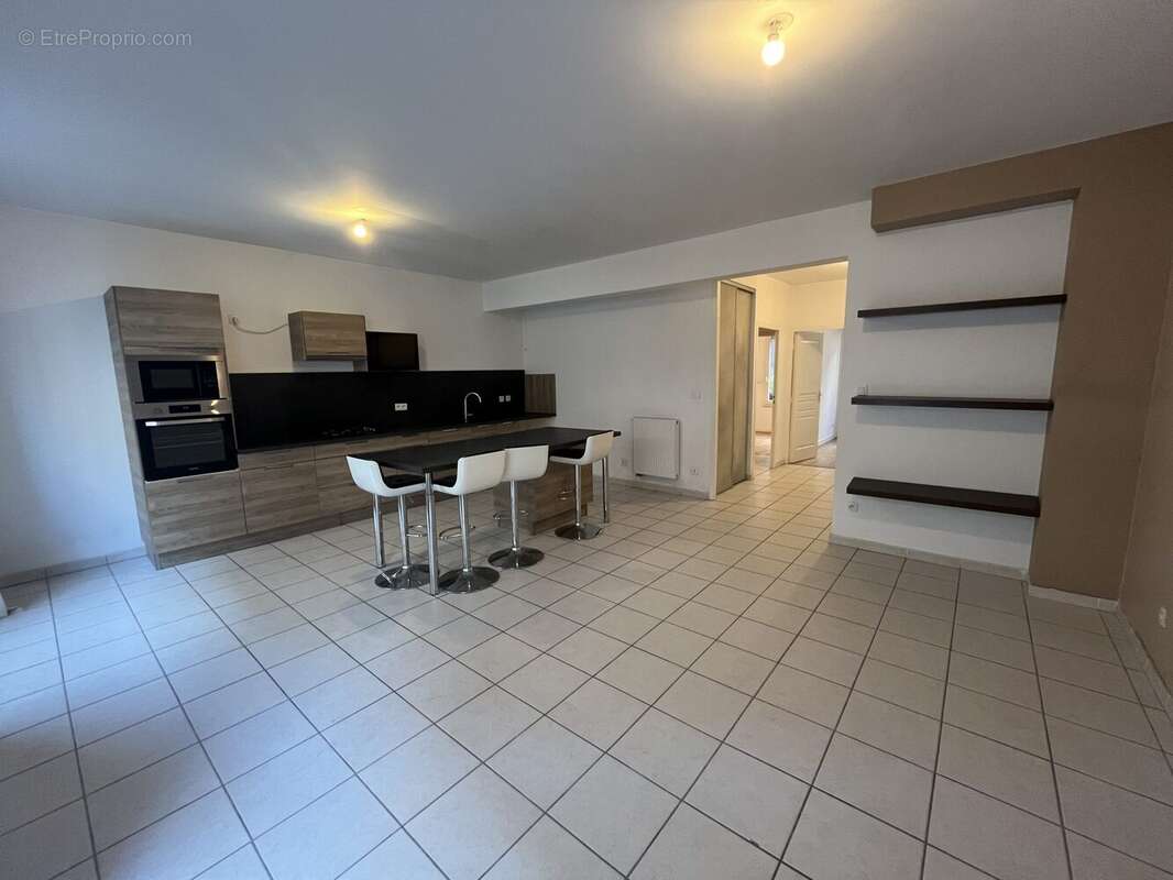 Appartement à SAINT-ETIENNE