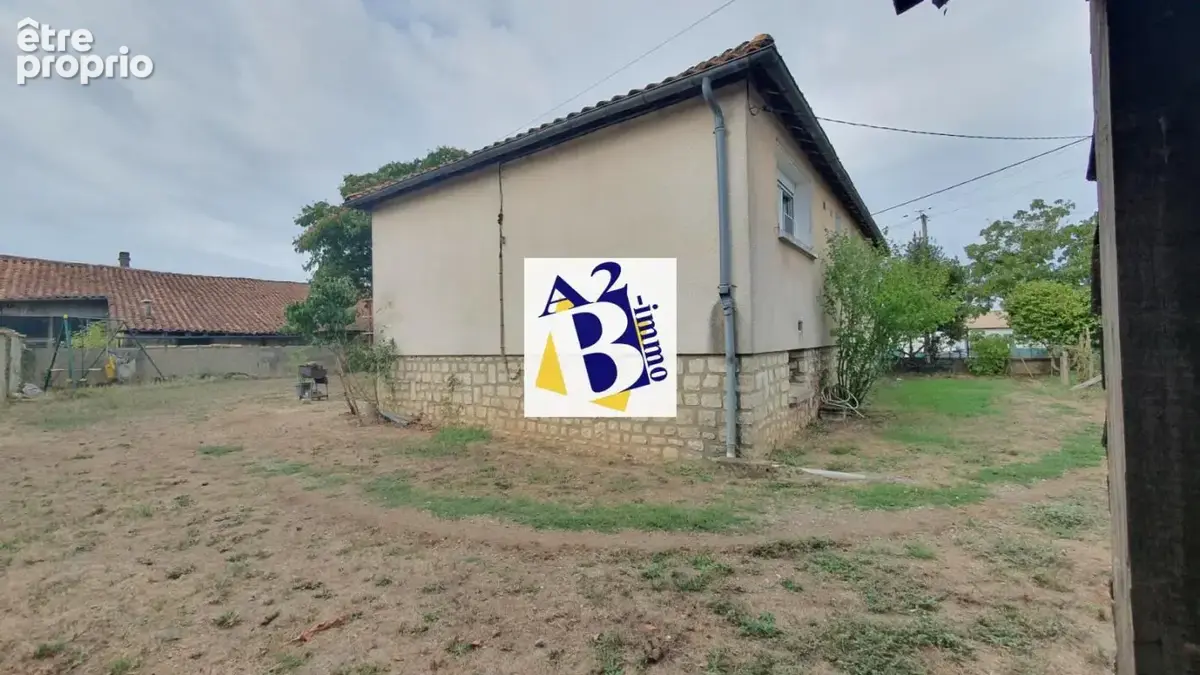 10km sud de la rochefoucauld - photo 26