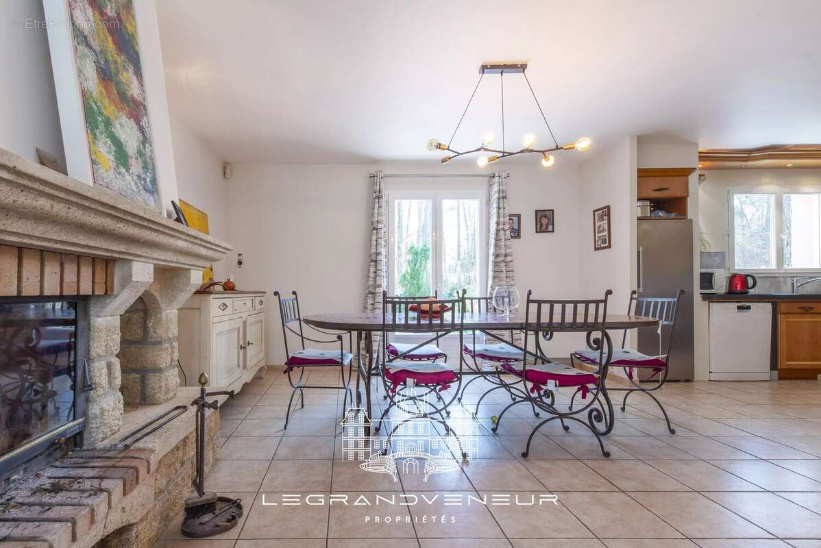 Maison à FONTAINEBLEAU