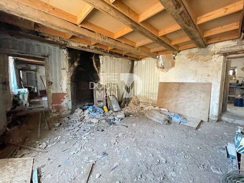 Maison à THOL-LES-MILLIERES