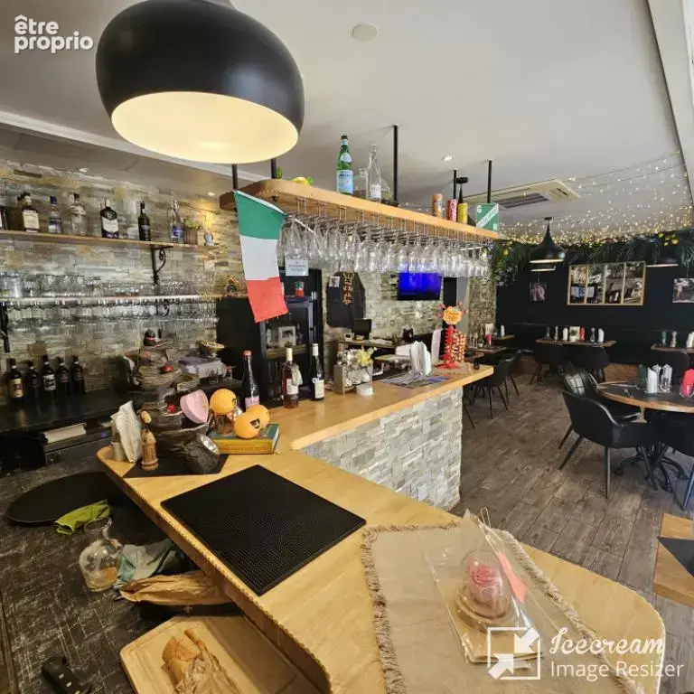 JUAN LES PINS, restaurant, 80 couverts, 100 M des plages, terrasse, parking, excellent état. - photo 14