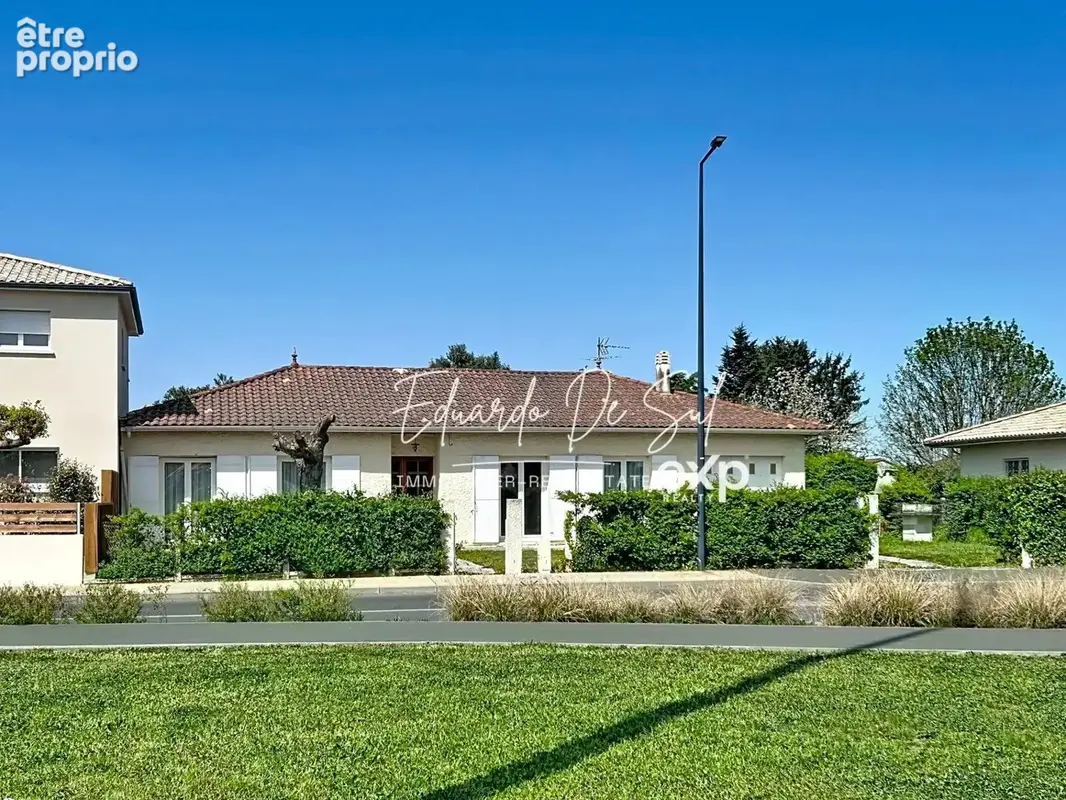Maison à BLANQUEFORT