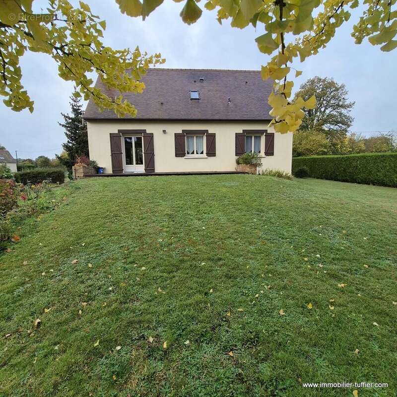 Maison à SAVIGNE-L&#039;EVEQUE