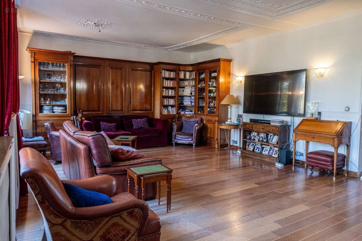 Appartement à PARIS-3E