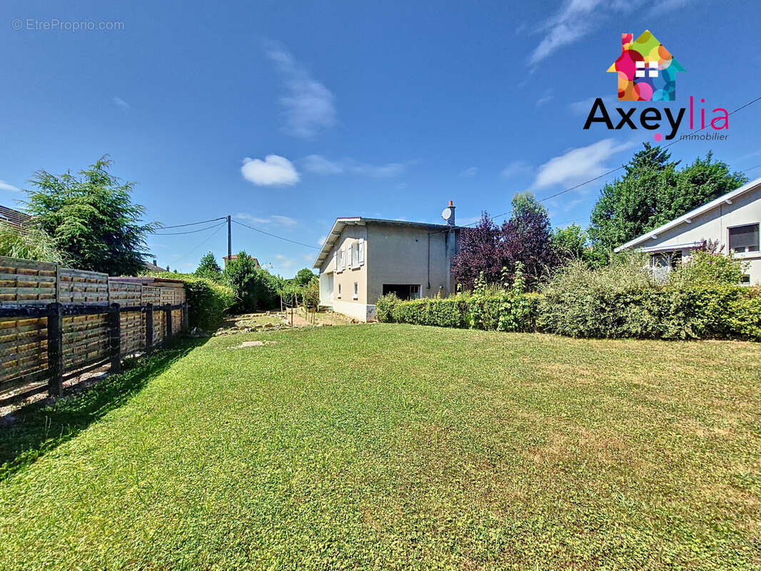 Maison à CHAUFFAILLES