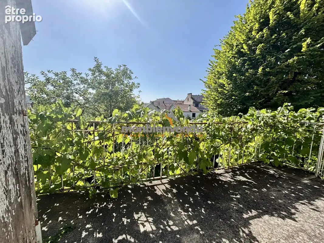 Maison 10 pièces 250 m² à vendre à Aurillac (15000) - photo 2