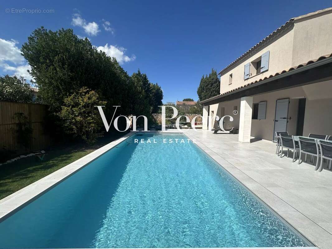 Maison à MAUSSANE-LES-ALPILLES