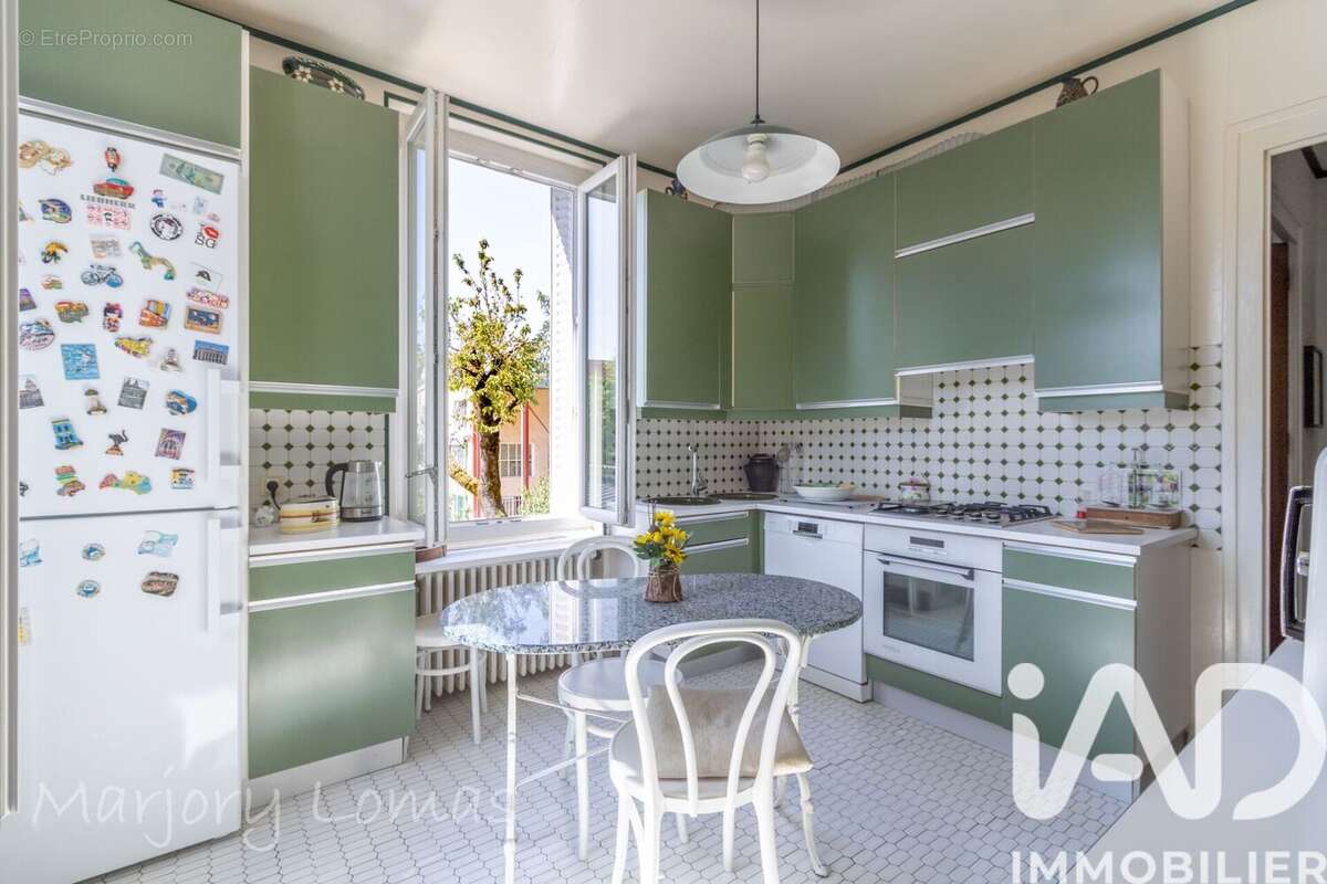 Maison 135 m² à Bron  - photo 5