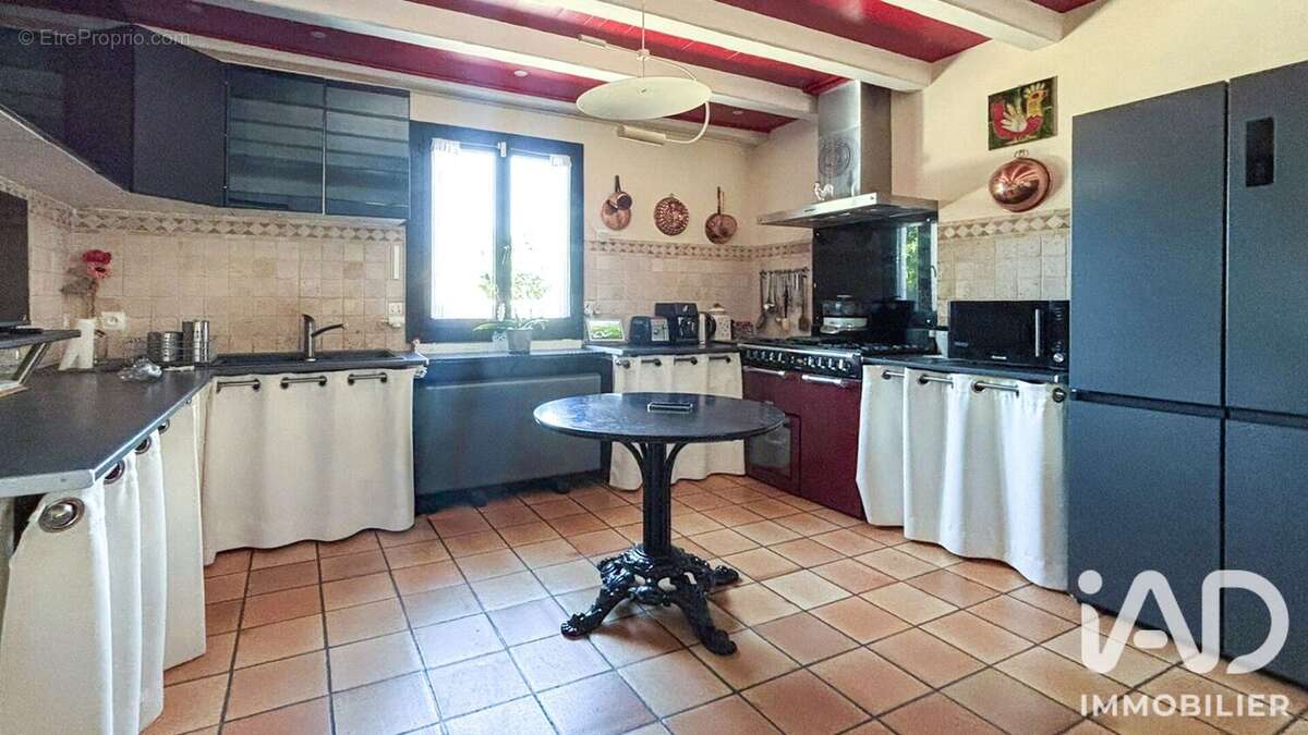 Maison 155 m² à Fontcouverte  - photo 2