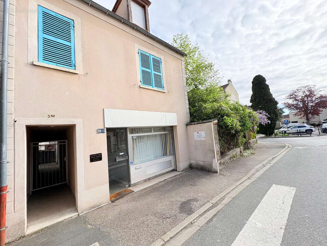 Appartement à LIMOURS