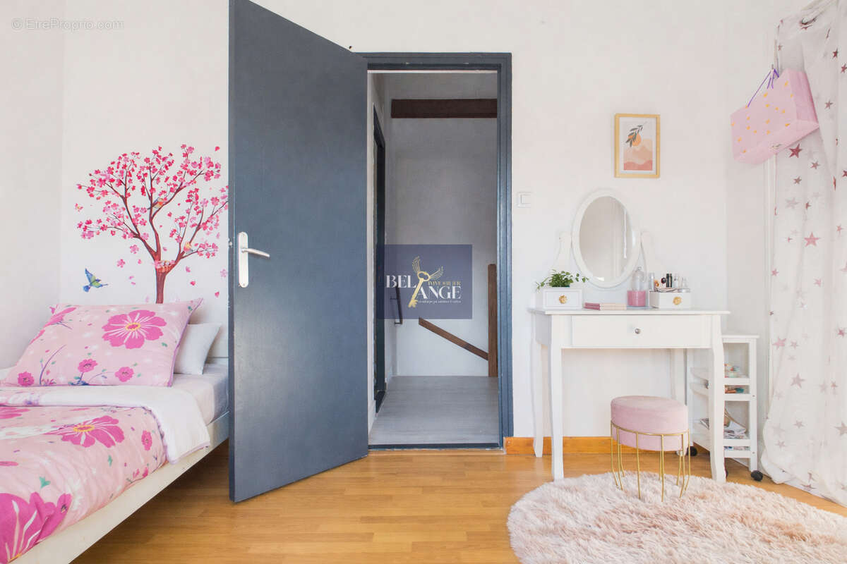 Maison à VALLON-PONT-D'ARC