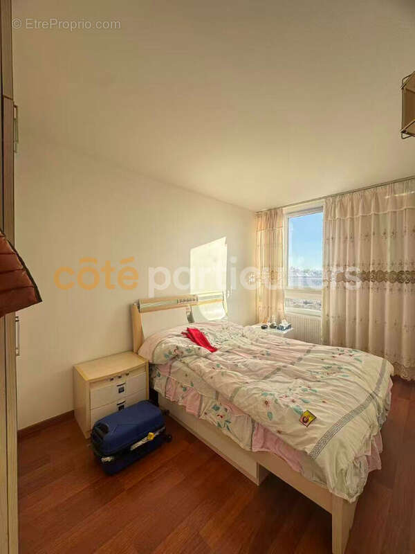 Appartement à AUBERVILLIERS