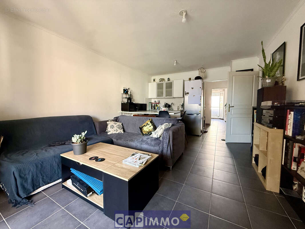 TOULON Claret - Saint Anne, T2 50m2 avec terrasse et garage - photo 2
