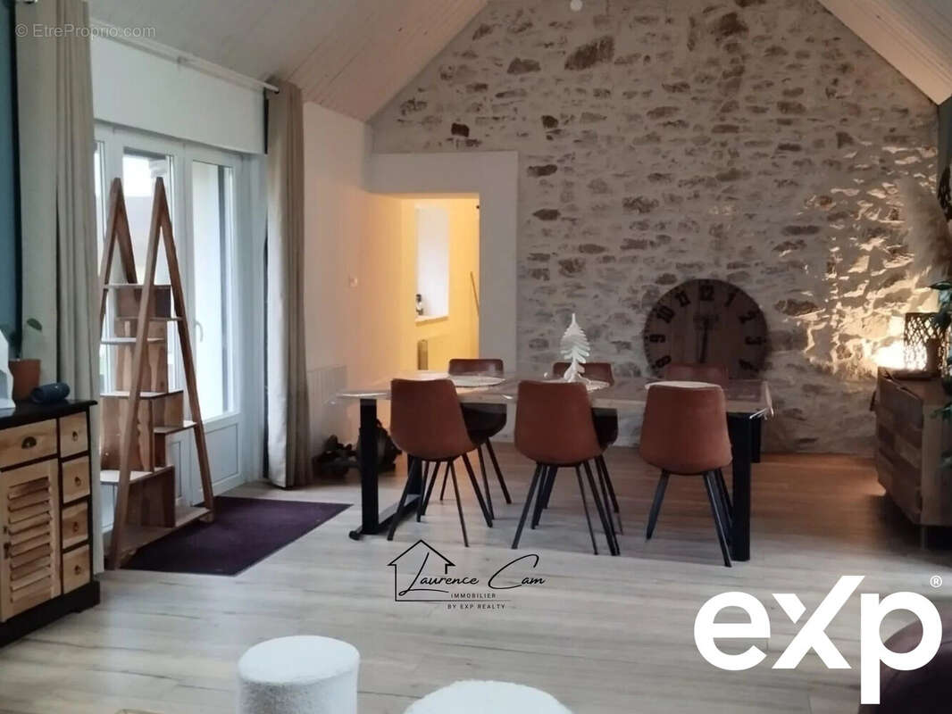 Maison à PLOUGUERNEAU