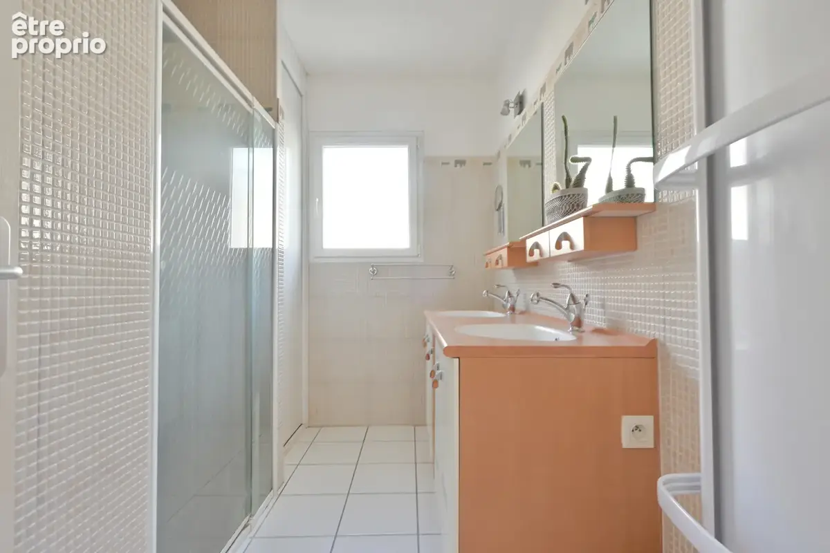 Maison familiale T6 avec vue exceptionnelle et beaux volumes   La Roche-Blanche - photo 14
