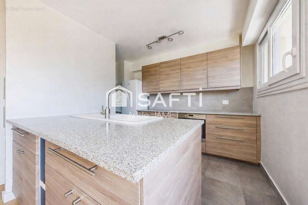 Photo 2 - Appartement à VERSAILLES