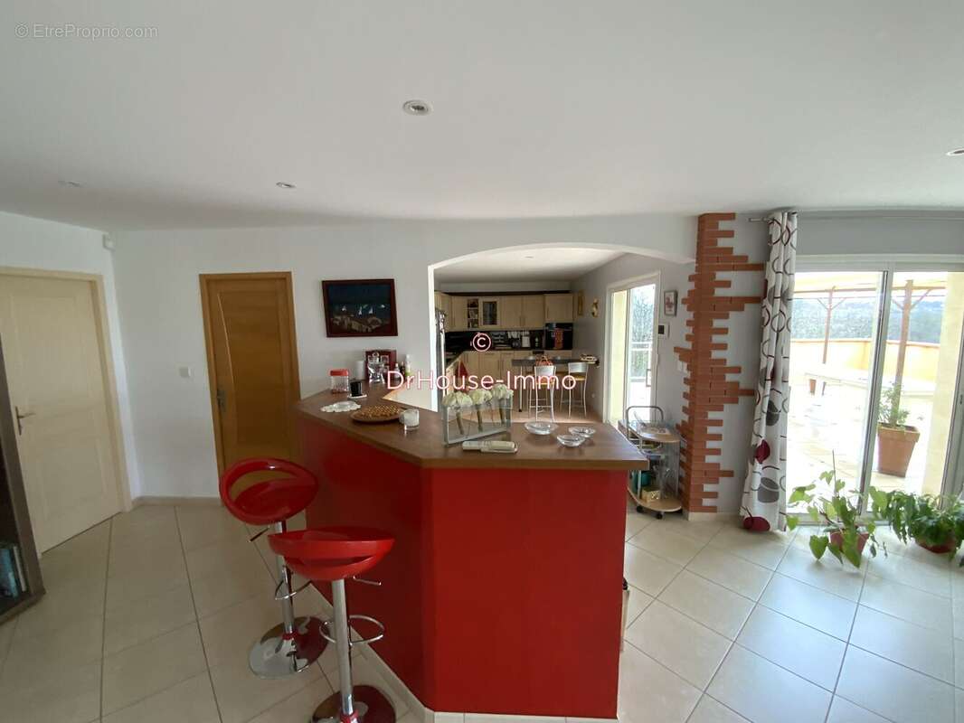 Maison 200 m² à Saint-Paul-De-Loubressac  - photo 18