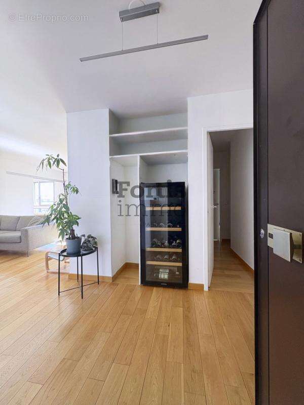 Appartement à PARIS-12E