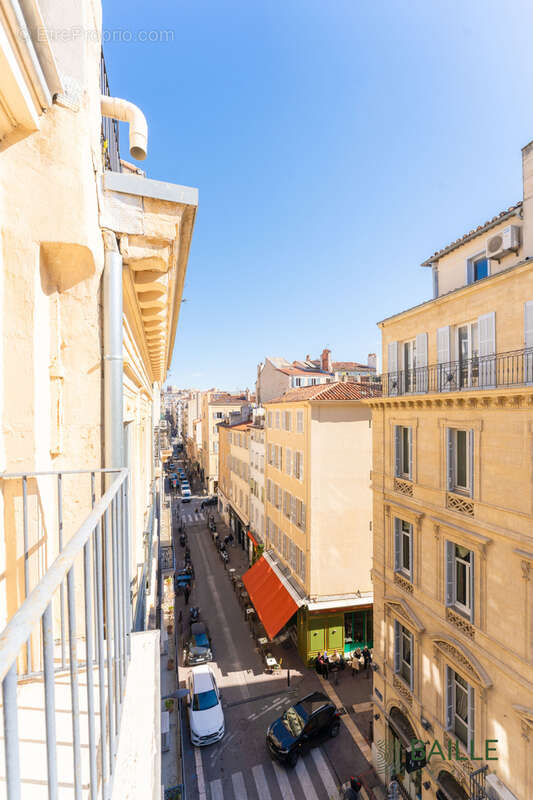 Appartement à MARSEILLE-6E