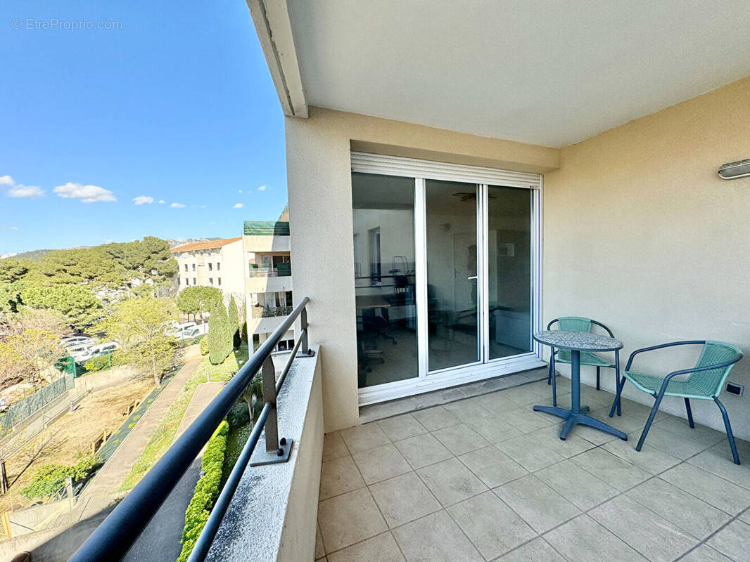 Appartement à MARSEILLE-9E