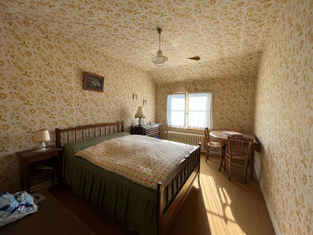 Maison à AUBIGNY-SUR-NERE