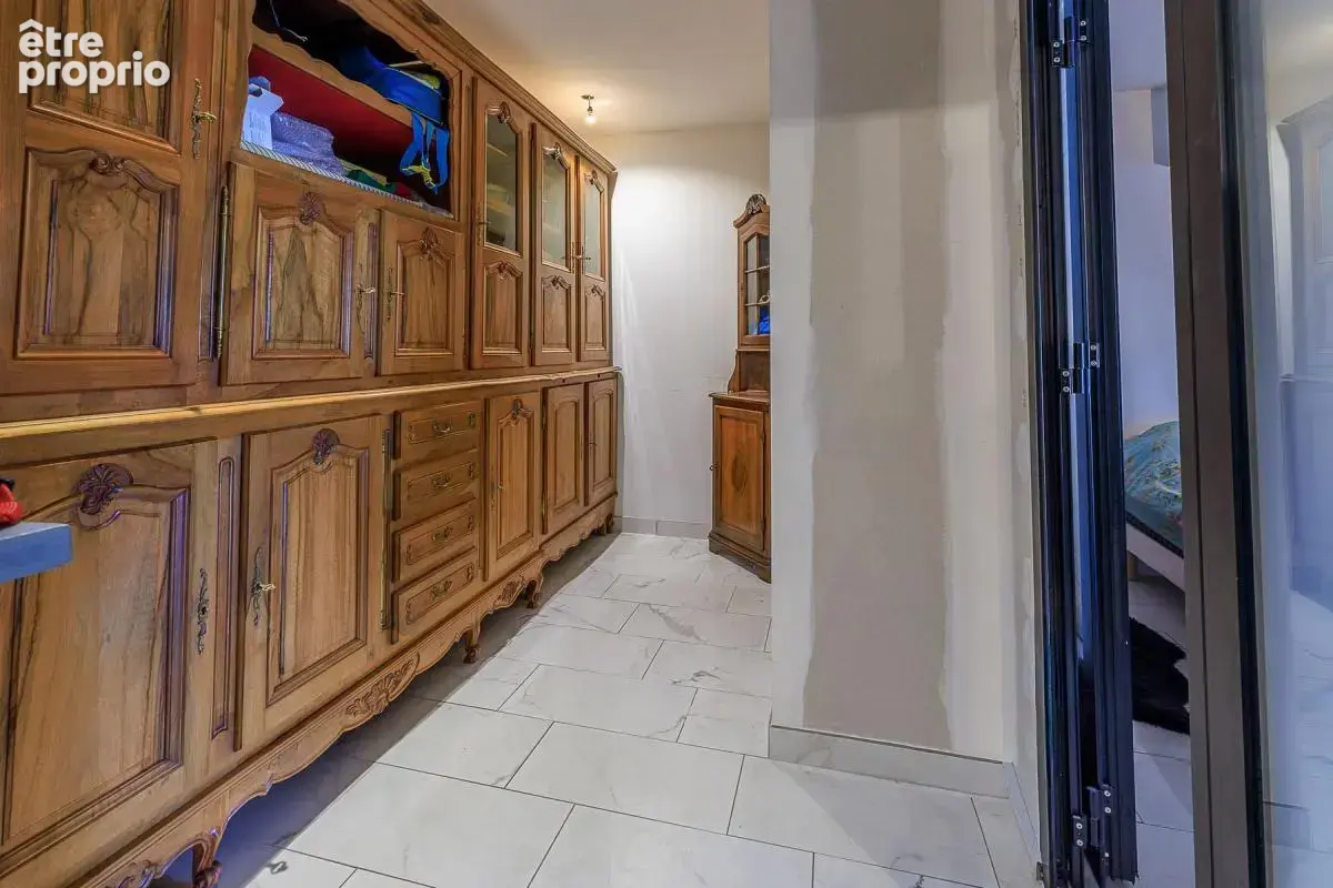 Maison T7 de 148 m, centre ville de Saint-Médard-de-Guizières 33230 - photo 10