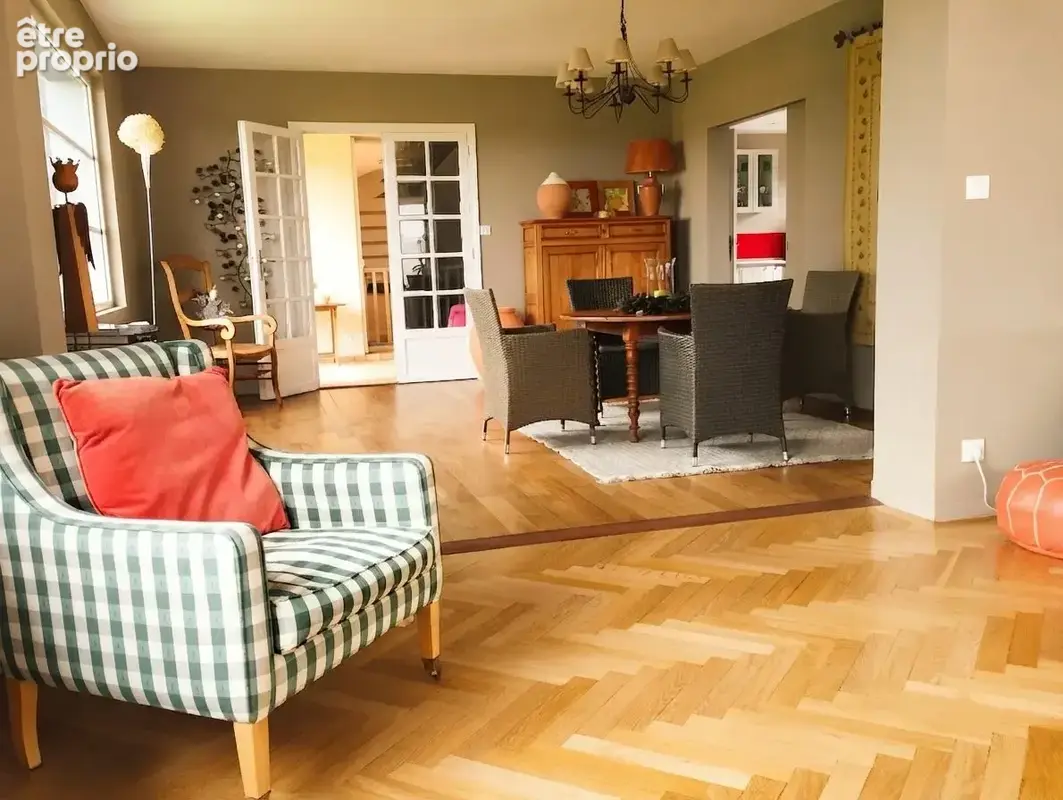 Maison 216 m² à La Chapelle-D'armentieres  - photo 6
