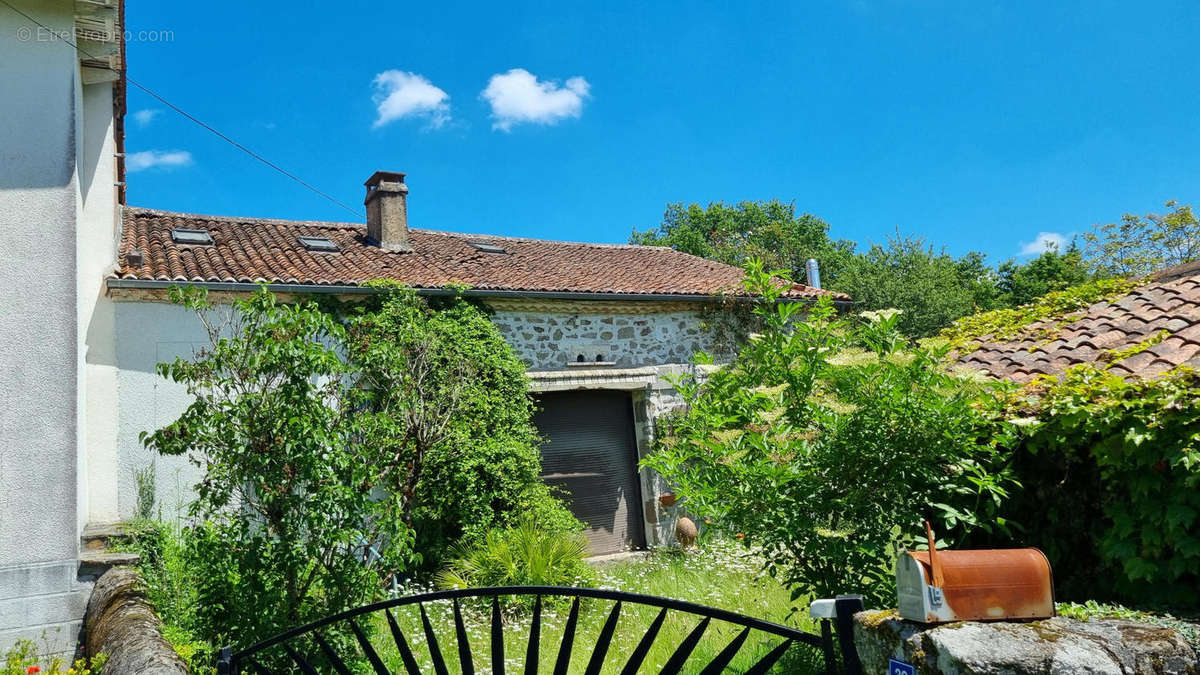 20240604_140307 - Maison à AUGIGNAC