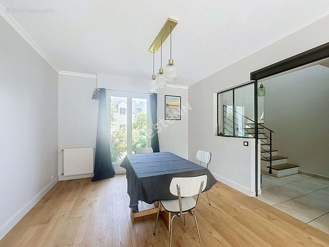 Nantes Eraudière - Maison 125m², 4 chambres, garage et jardin - photo 3