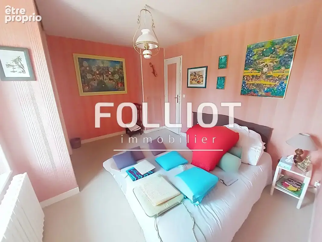 à vendre Maison sur FEUGERES - photo 6