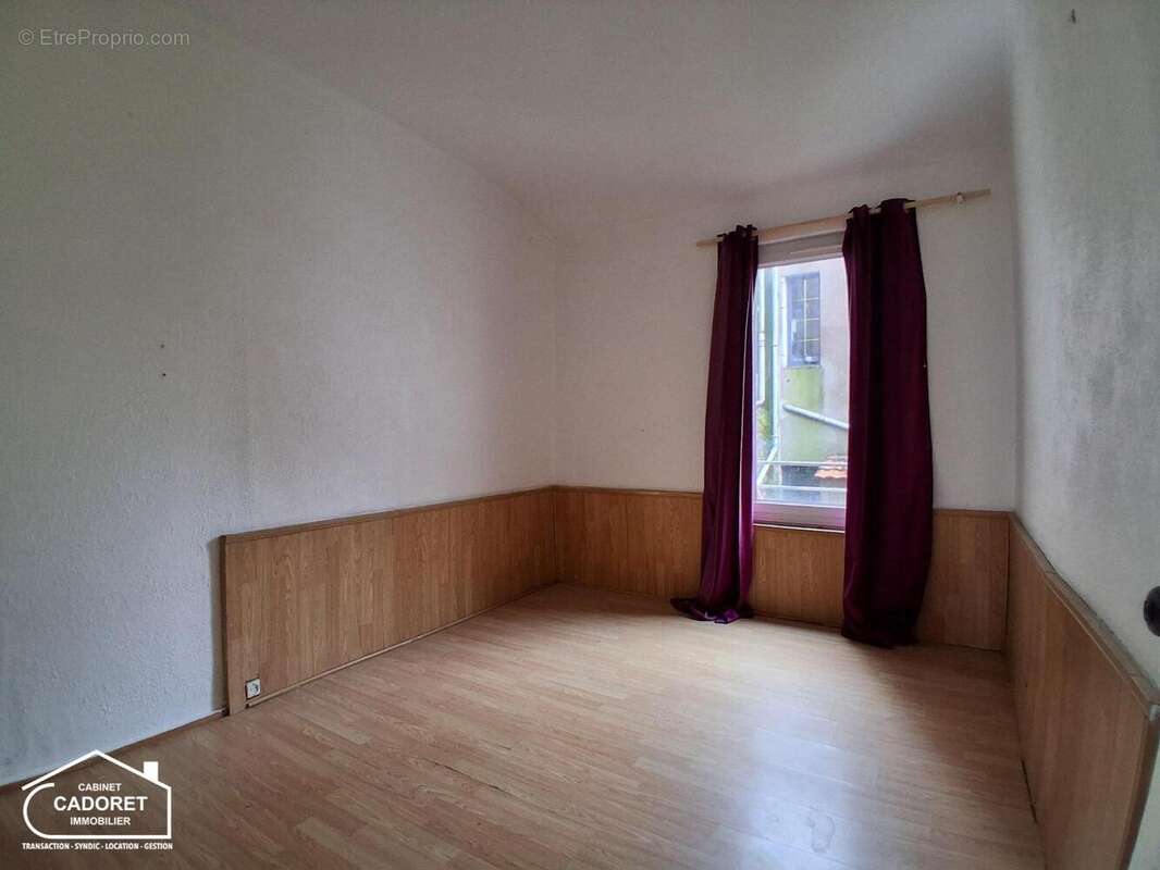   - Maison à PAIMBOEUF