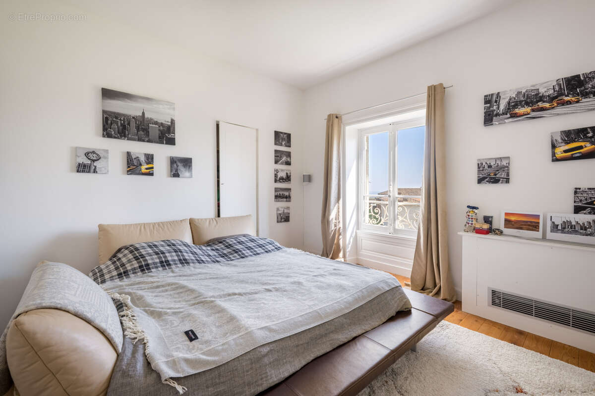 Appartement à SAINT-JULIEN
