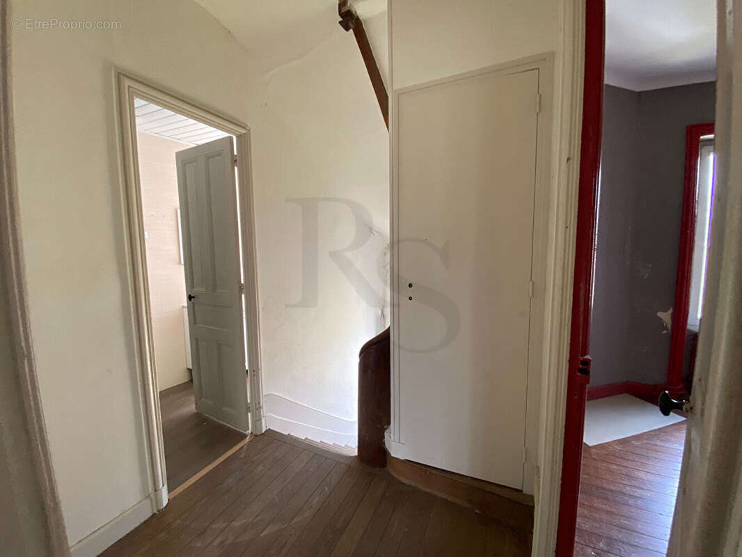 Maison à BELLOU-EN-HOULME