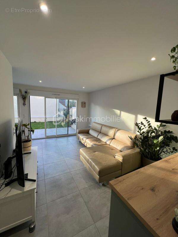 Maison à CHAMPS-SUR-MARNE