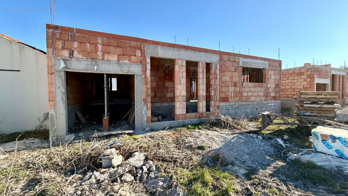 Maison à ALTHEN-DES-PALUDS