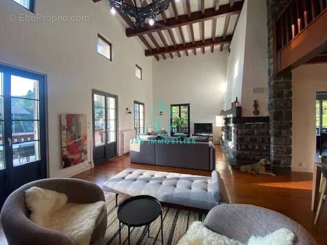 Maison à LA ROCHETTE