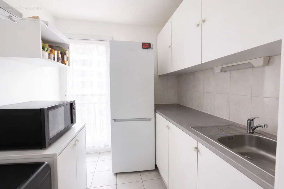 Appartement à COURBEVOIE