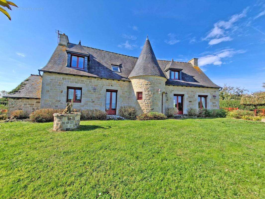 Maison à PLESTIN-LES-GREVES