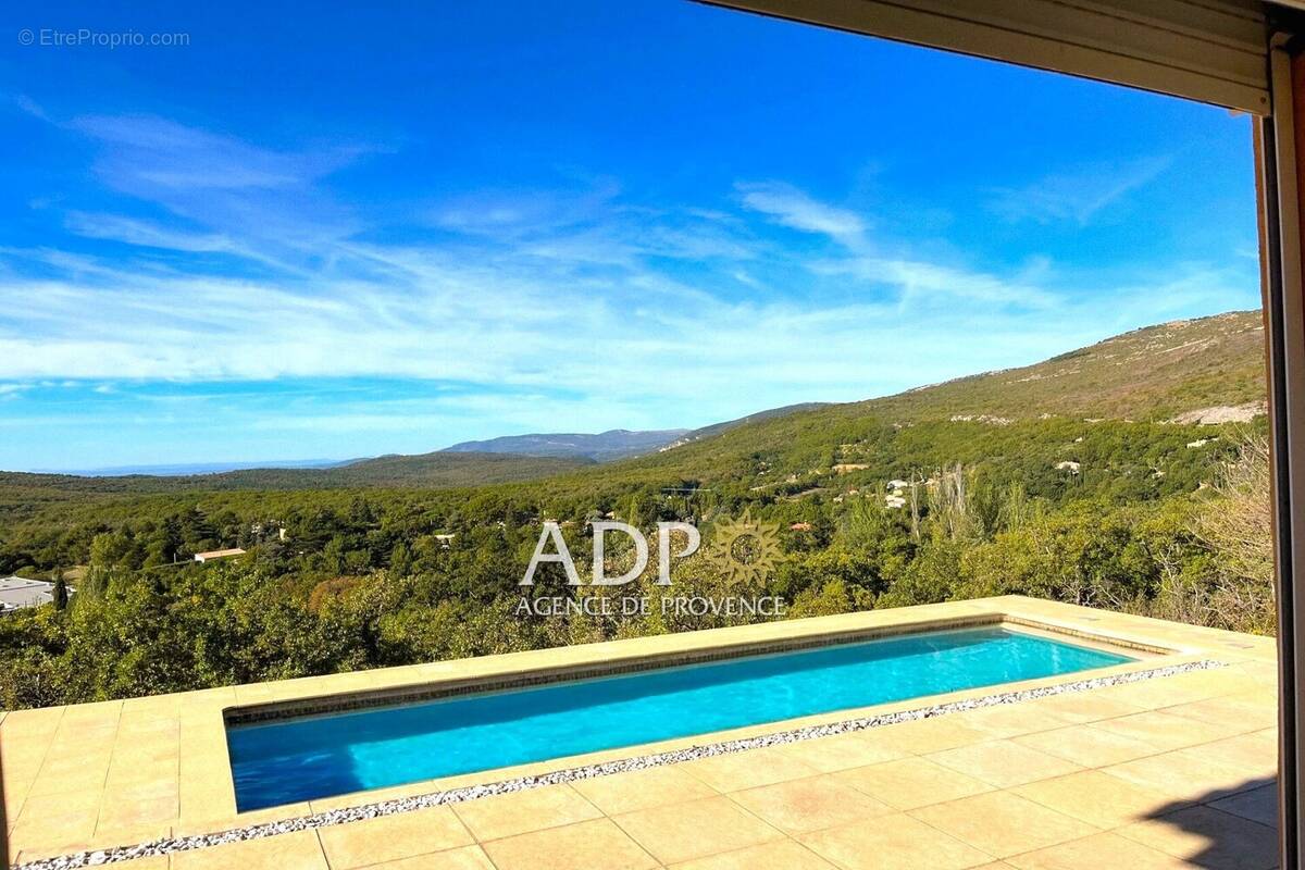 Maison à SAINT-VALLIER-DE-THIEY