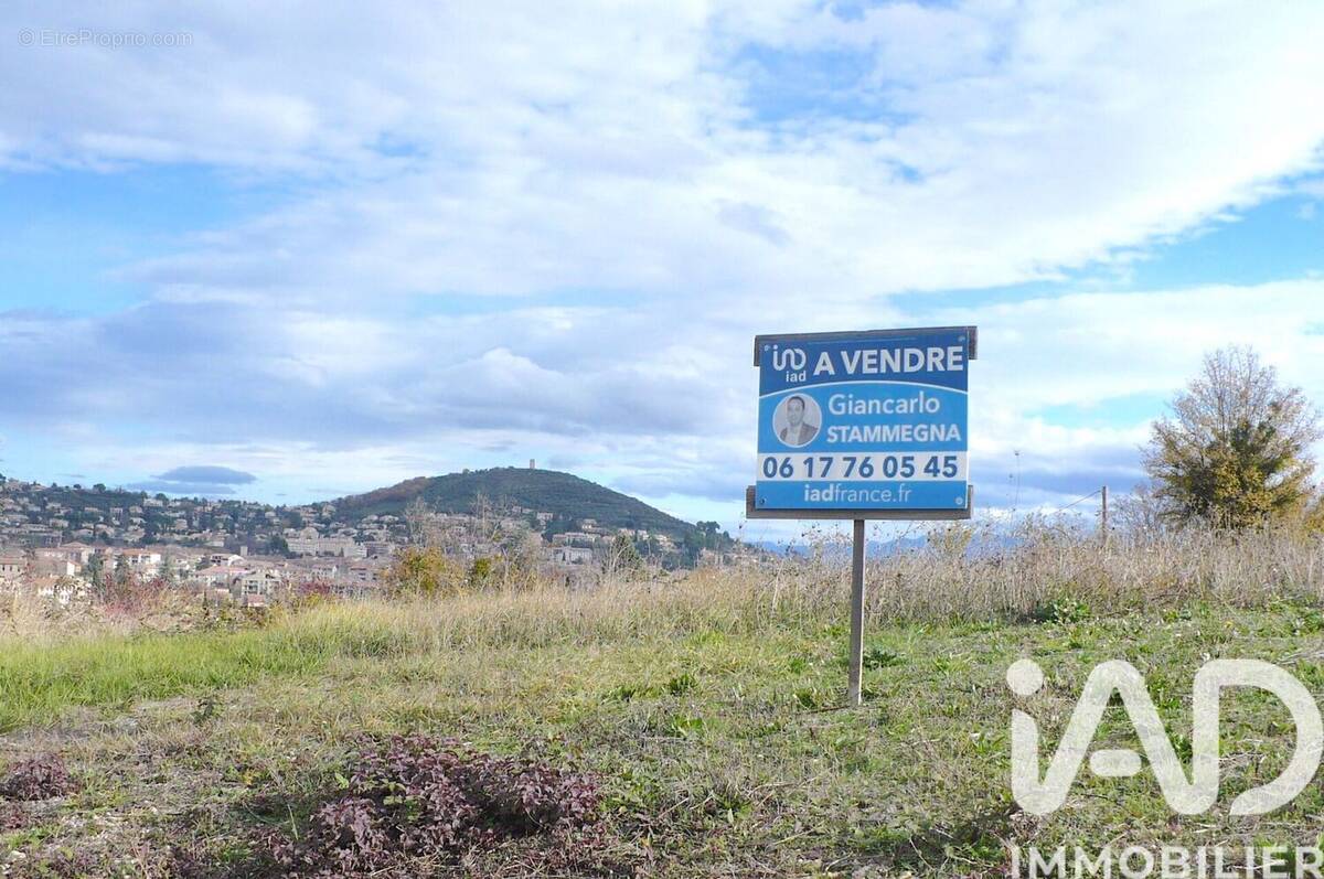 Photo 1 - Terrain à MANOSQUE