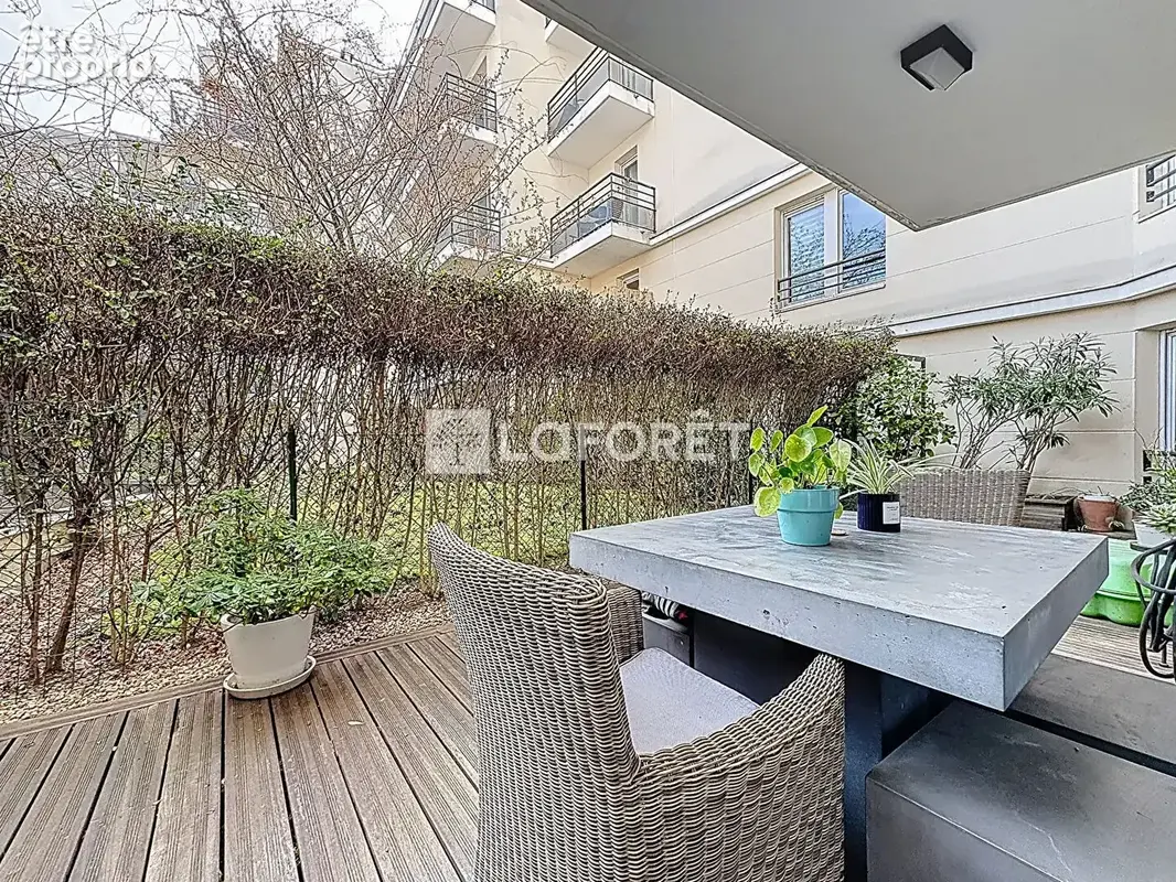 Appartement Suresnes 3 pièce(s) 75 m2 - photo 8