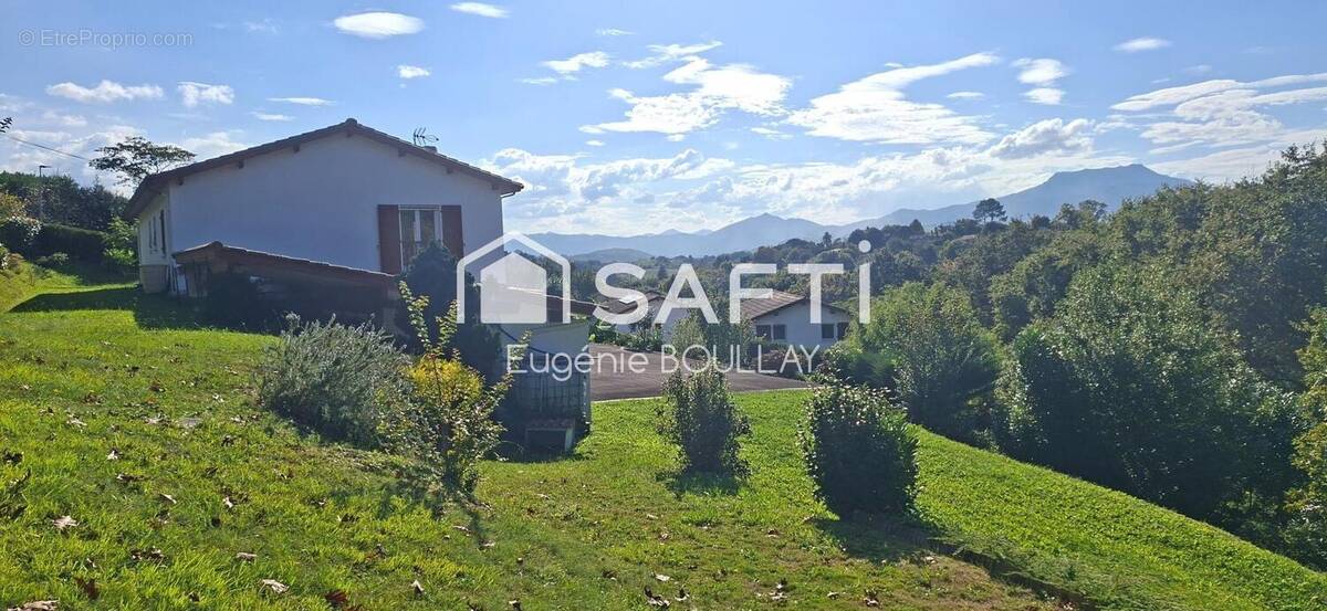 Photo 1 - Maison à SAINT-PEE-SUR-NIVELLE