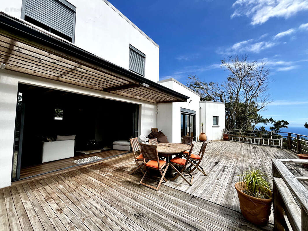 Maison à SAINT-DENIS