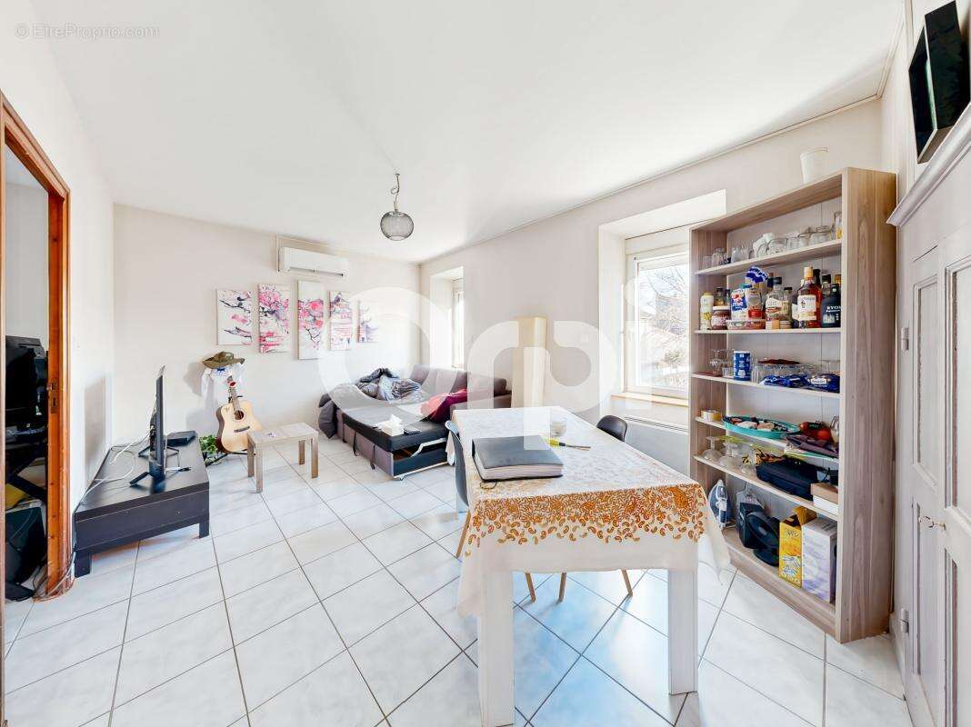 Maison à SAINT-ALBAN-AURIOLLES