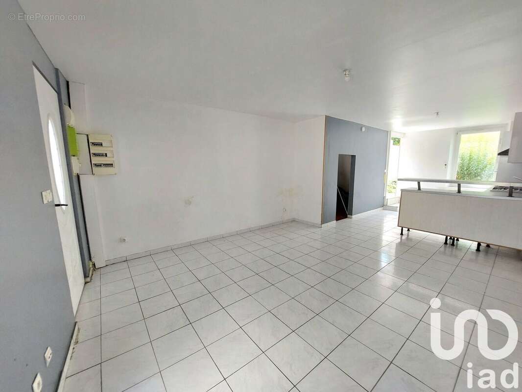 Maison 190 m² à Nanteau-Sur-Lunain  - photo 3