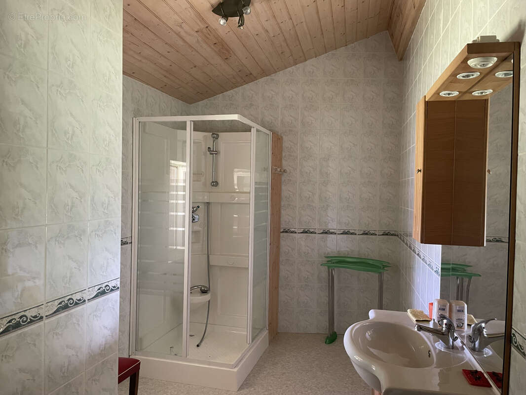 Maison à SAINT-JEAN-LA-VETRE