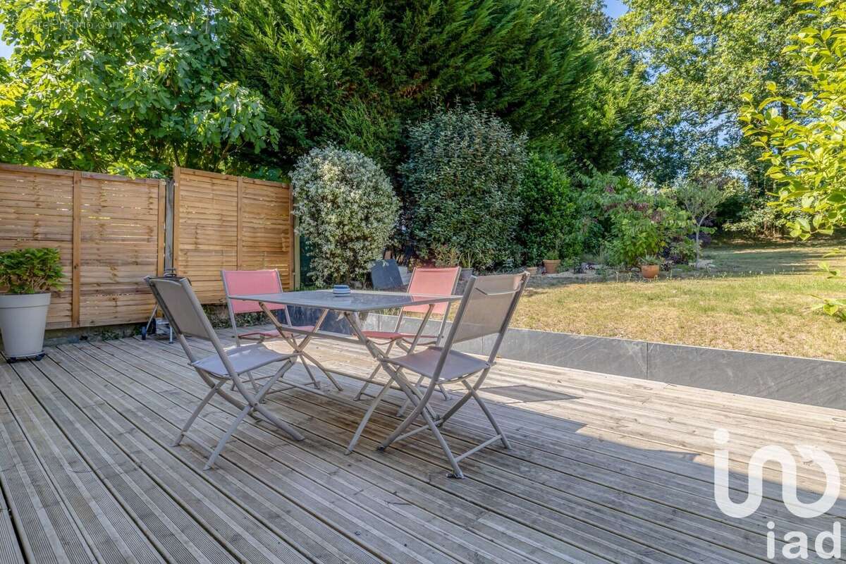 Photo 2 - Maison à THEIX